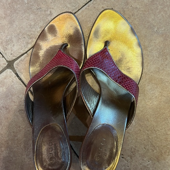 Gucci red slide sandals - Picture 3 of 8